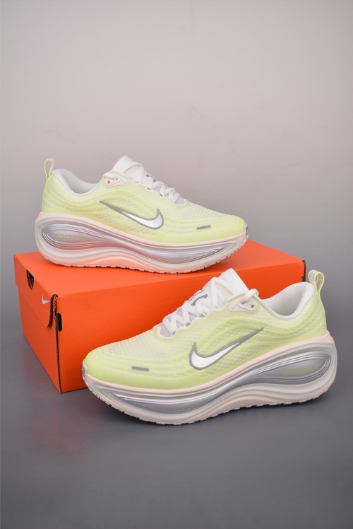 나이키 줌 보메로 플러스 Nike Zoom Vomero Plus HV8154-103 우먼스