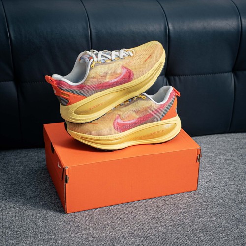나이키 줌 보메로 18 Nike Zoom Vomero 18 IH3576-999 남/여