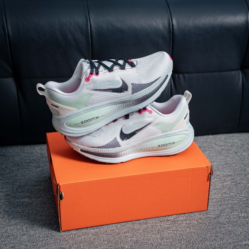 나이키 줌 보메로 18 Nike Zoom Vomero 18 IM6676-104 남/여
