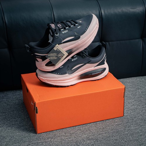 나이키 줌 보메로 18 GTX Nike Zoom Vomero 18 GTX HQ7002-003 우먼스