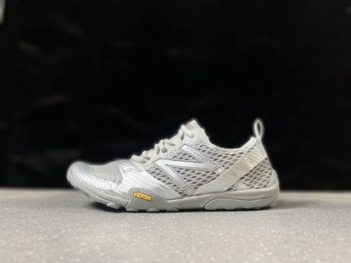 뉴발란스 미니머스 MT10O  New Balance Minimus MT10O  MT10OAB 남/여