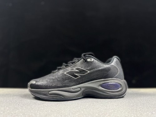 뉴발란스 x 클러치 애슬레틱스 AC 러너  New Balance x Klutch Athletics AC Runner  MACR13XO  남/여
