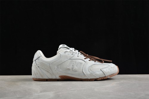 뉴발란스 x 미우 미우 530 SL  New Balance x Miu Miu 530 SL   F20-15  남/여