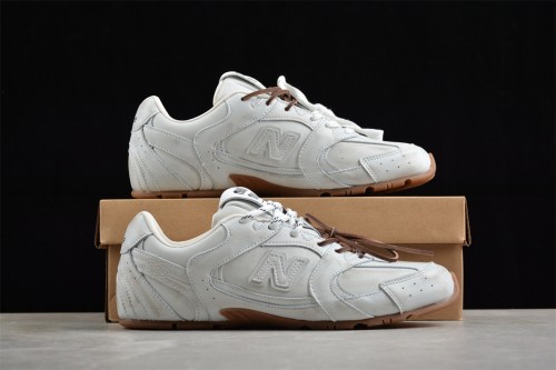 뉴발란스 x 미우 미우 530 SL  New Balance x Miu Miu 530 SL   F20-15  남/여