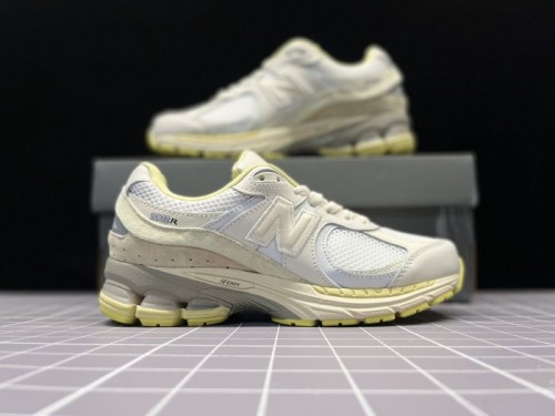 뉴발란스 2002R  New Balance 2002R  ML2002RA1  남/여