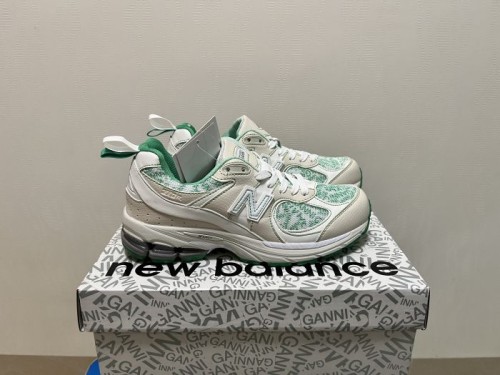 뉴발란스 2002R  New Balance 2002R ML2002RGC 남/여