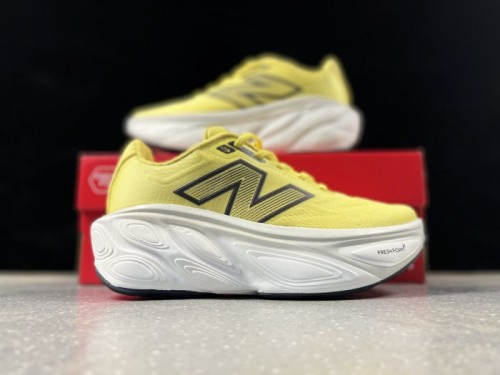 뉴발란스 프레쉬 폼 X 모어 v5  New Balance Fresh Foam X More v5 MMORCK5 남/여