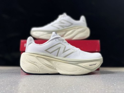 뉴발란스 프레쉬 폼 X 모어 v5  New Balance Fresh Foam X More v5 MMORLW5 남/여
