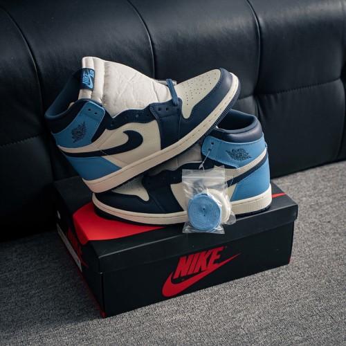 나이키 에어조던 1 하이 Nike Air Jordan 1 High 555088-140 남/여