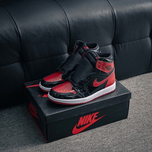 나이키 에어조던 1 하이 Nike Air Jordan 1 High 555088-063 남/여