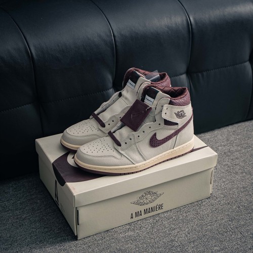 나이키 에어조던 1 하이 Nike Air Jordan 1 High DO7097-100 남/여