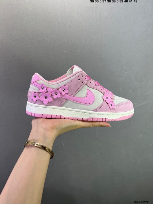 나이키 SB 덩크 로우 Nike SB Dunk Low IB2262-001 우먼스