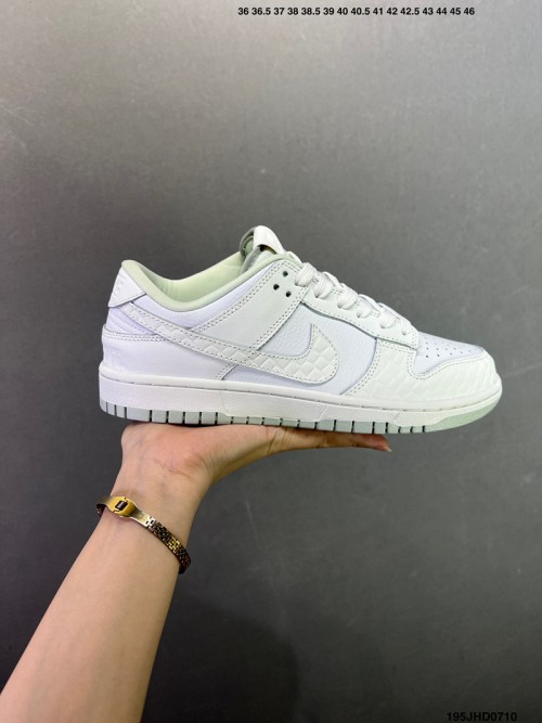 나이키 SB 덩크 로우 Nike SB Dunk Low IB2262-104 남/여