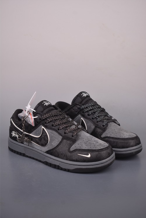 나이키 SB 덩크 로우 Nike SB Dunk Low SD8888-010 남/여