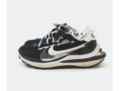 국내배송-*교환반품불가**약간 하자*나이키 사카이 콜라보 Sacai x Nike 남250사이즈 1개