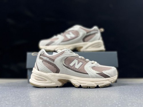 뉴발란스 530  New Balance 530 U530UA_남/여