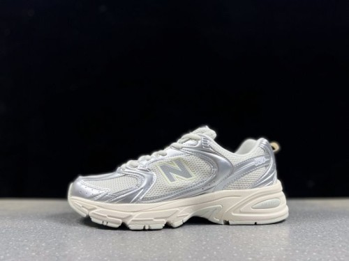 뉴발란스 530  New Balance 530 U5303IR_남/여