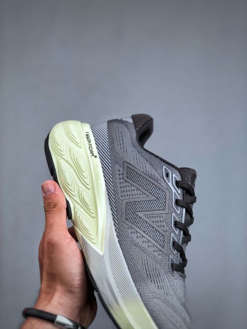 뉴발란스 프레쉬 폼 X 880v15  New Balance Fresh Foam X 880v15  W880W15 남/여