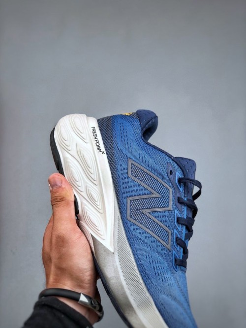 뉴발란스 프레쉬 폼 X 880v15  New Balance Fresh Foam X 880v15  W880W15-3 남/여