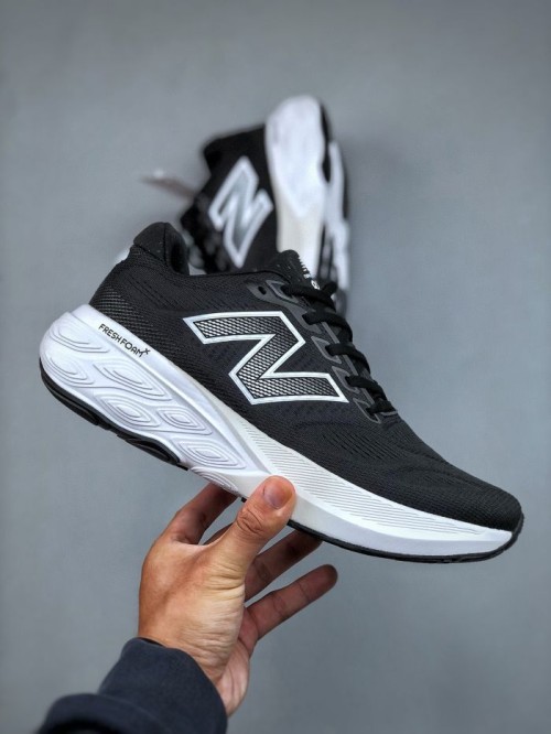 뉴발란스 프레쉬 폼 X 880v15  New Balance Fresh Foam X 880v15  W880W15-4 남/여