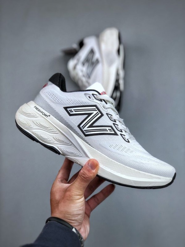 뉴발란스 프레쉬 폼 X 880v15  New Balance Fresh Foam X 880v15  W880W15-7 남/여