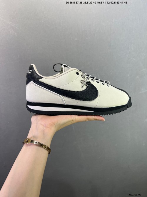 나이키 클래식 코르테즈 Nike Classic Cortez II5708-004 남/여