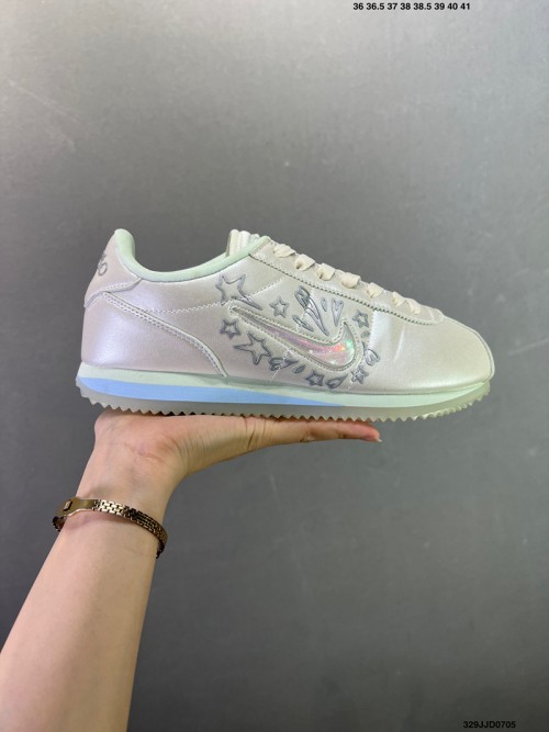 나이키 클래식 코르테즈 Nike Classic Cortez II5708-006 우먼스