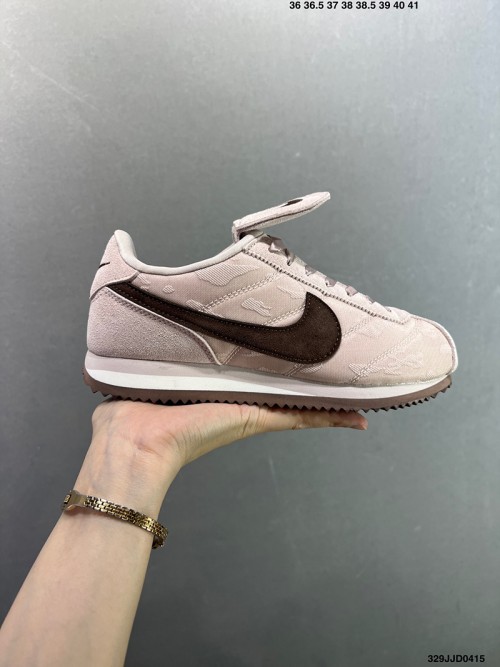 나이키 클래식 코르테즈 Nike Classic Cortez IQ3624-001 남/여