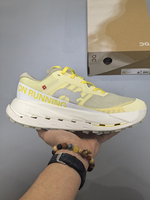 온 러닝 클라우드울트라 3  On Running Cloudultra 3  ON2671763 남/여