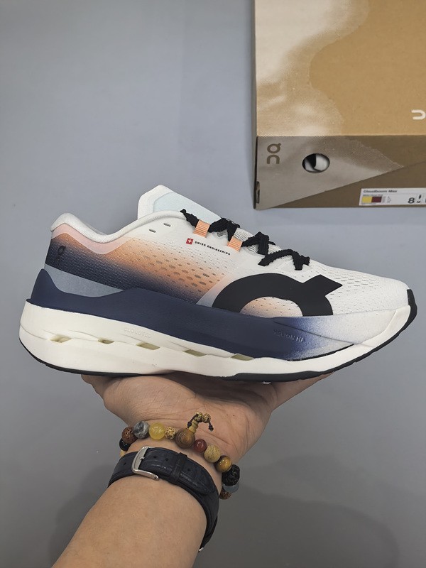 온 러닝 클라우드붐 맥스  On Running Cloudboom Max   ON26720141 남/여