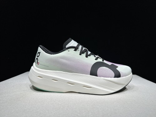 온 러닝 클라우드붐 볼트  On Running Cloudboom Volt   ON26720148 남/여