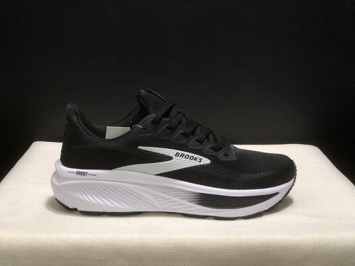 브룩스 고스트 17 Brooks Ghost 17 1104421D-090 남/여