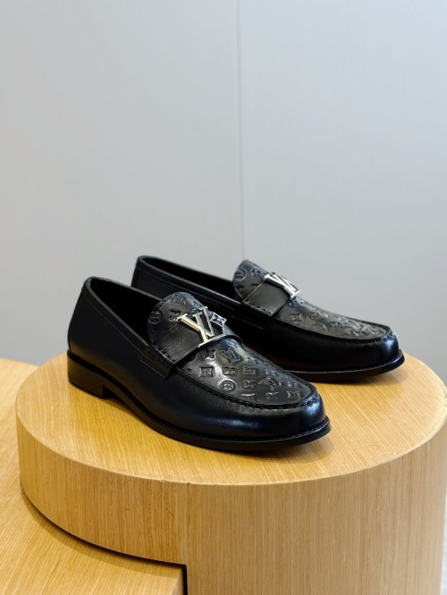 루이비통 로퍼   Louis Vuitton Loafers LV2673121
