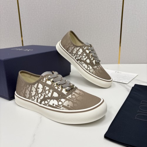 디올 솔트윈드 오블리크  스니커즈  Dior Saltwind Oblique  Sneakers D26080401
