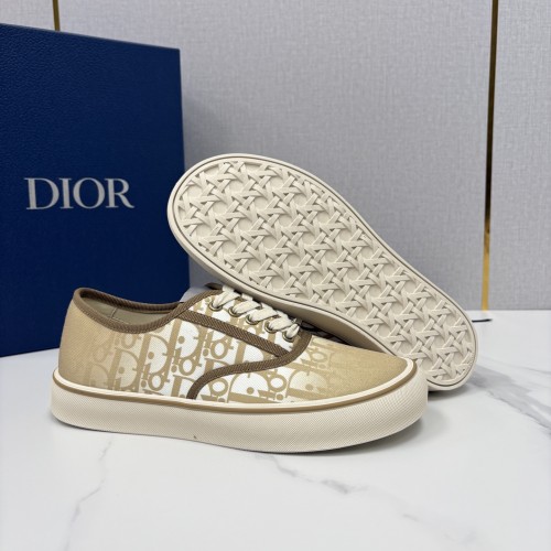 디올 솔트윈드 오블리크  스니커즈  Dior Saltwind Oblique  Sneakers D26080402