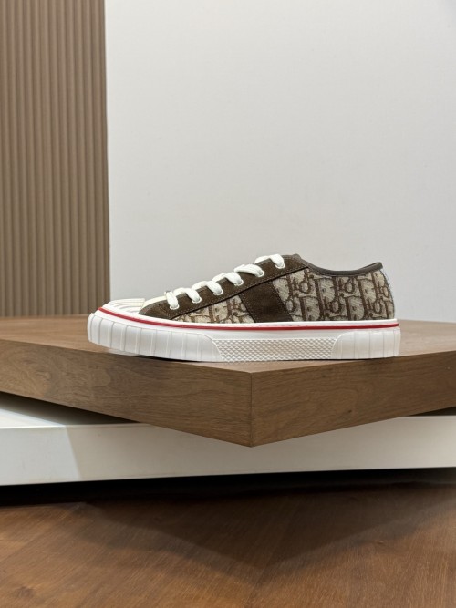 디올 후퍼 로우 탑 스니커즈  Dior Hooper Low Top Sneaker  D26080428