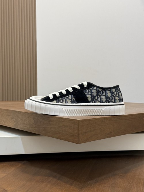 디올 후퍼 로우 탑 스니커즈  Dior Hooper Low Top Sneaker  D26080429