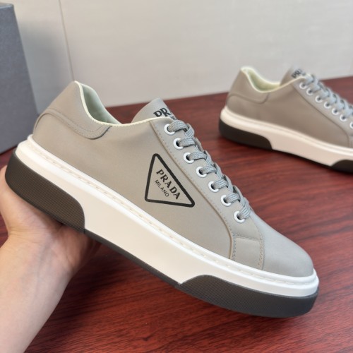 프라다 스니커즈  Prada Sneakers  P26080915