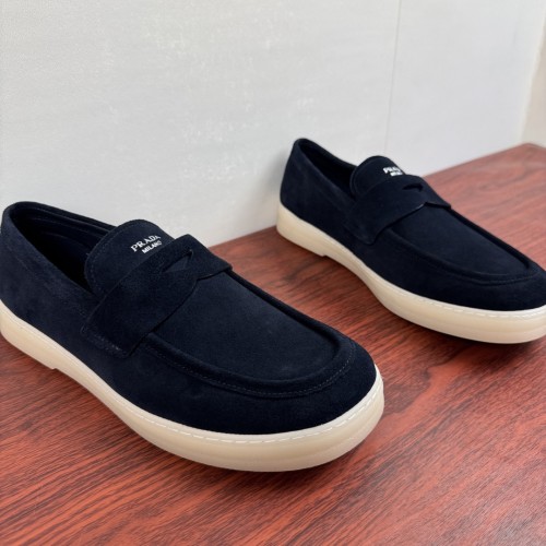 프라다 스웨이드 로퍼  Prada Suede Loafers  P26080920