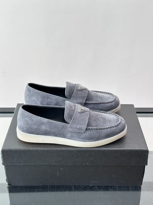 프라다 스웨이드 로퍼  Prada Suede Loafers  P26080927
