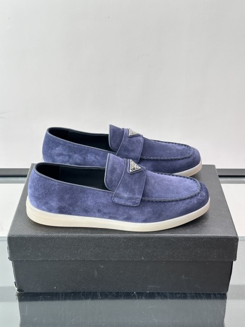 프라다 스웨이드 로퍼  Prada Suede Loafers  P26080928
