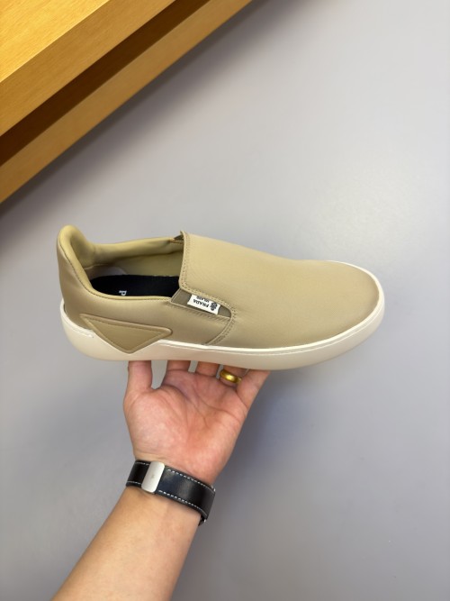 프라다 슬립온 스니커즈  Prada Slip-On Sneaker  P26080944