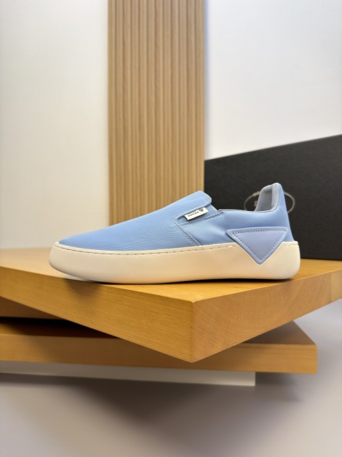 프라다 슬립온 스니커즈  Prada Slip-On Sneaker  P26080946