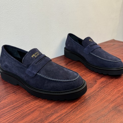 프라다 스웨이드 로퍼  Prada Suede Loafers  P26080953