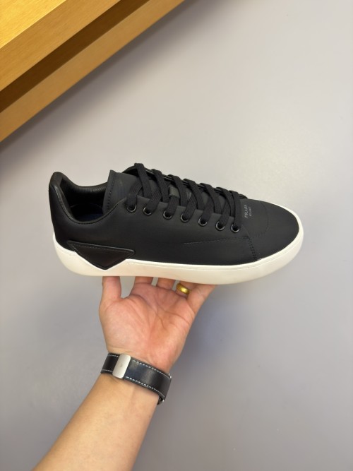 프라다 스니커즈  Prada Sneakers  P26080957