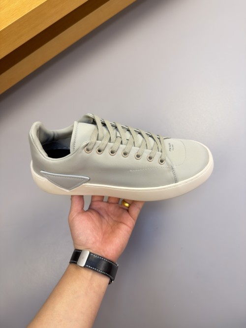 프라다 스니커즈  Prada Sneakers  P26080961