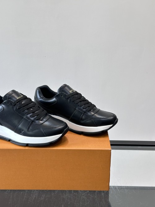 루이비통 LV 클래식 스니커즈 Louis Vuitton LV Classic Sneakers  LV26081505
